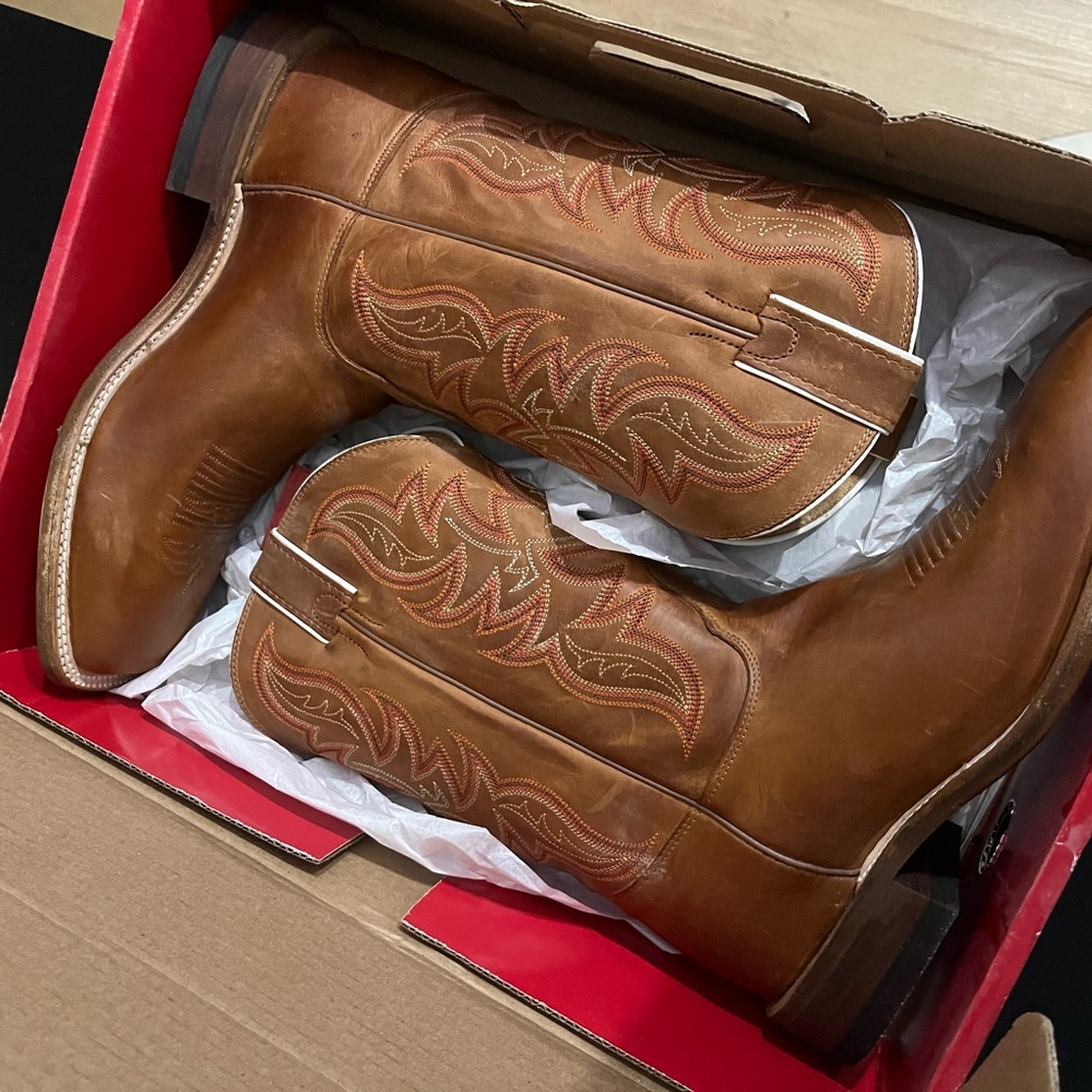 Justin Boots Tan Leather Cowboy Boots